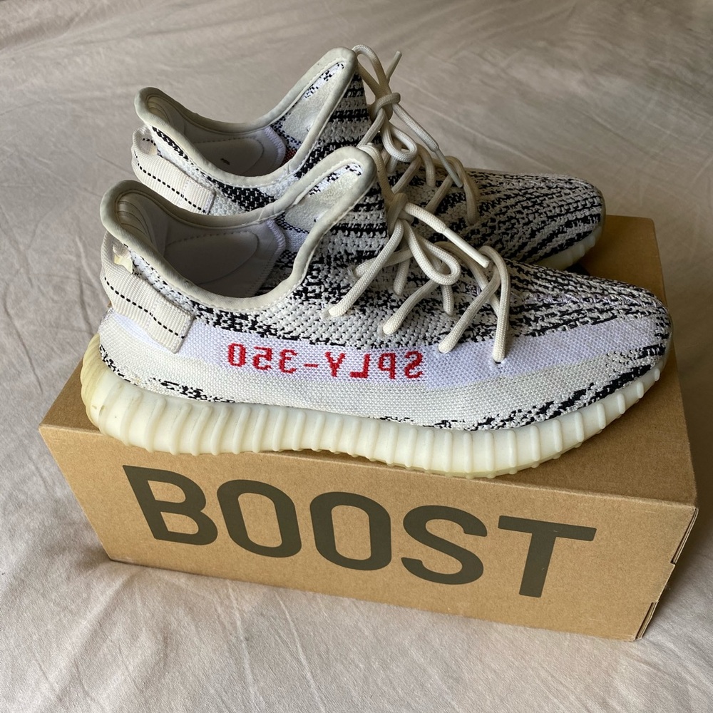 Adidas - Yeezy Boost 350